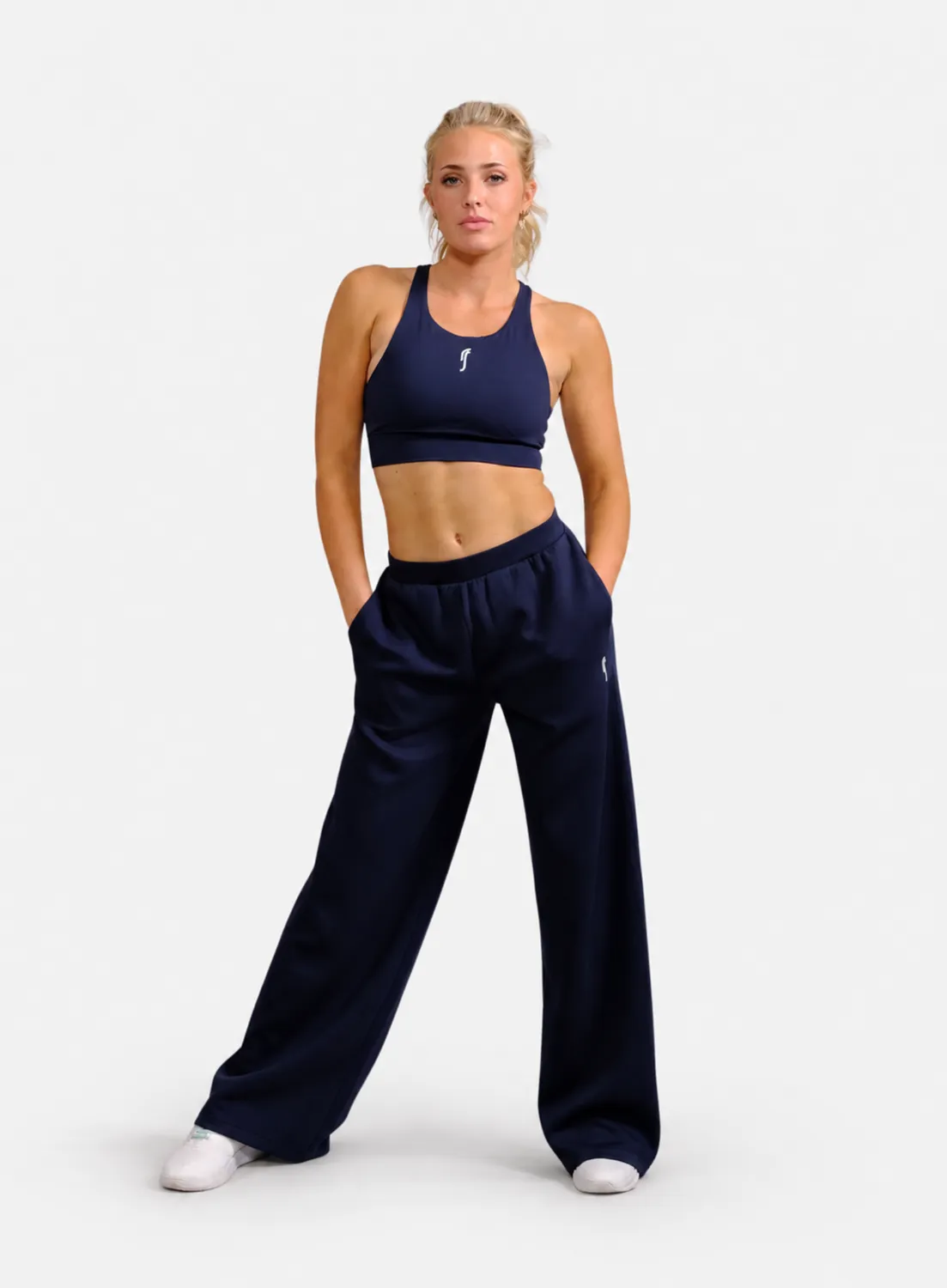 Robin Soderling Court Straight Leg Pants Damen Hose