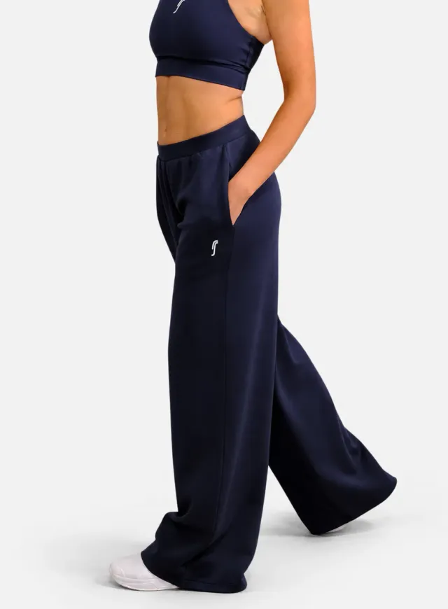Robin Soderling Court Straight Leg Pants Damen Hose