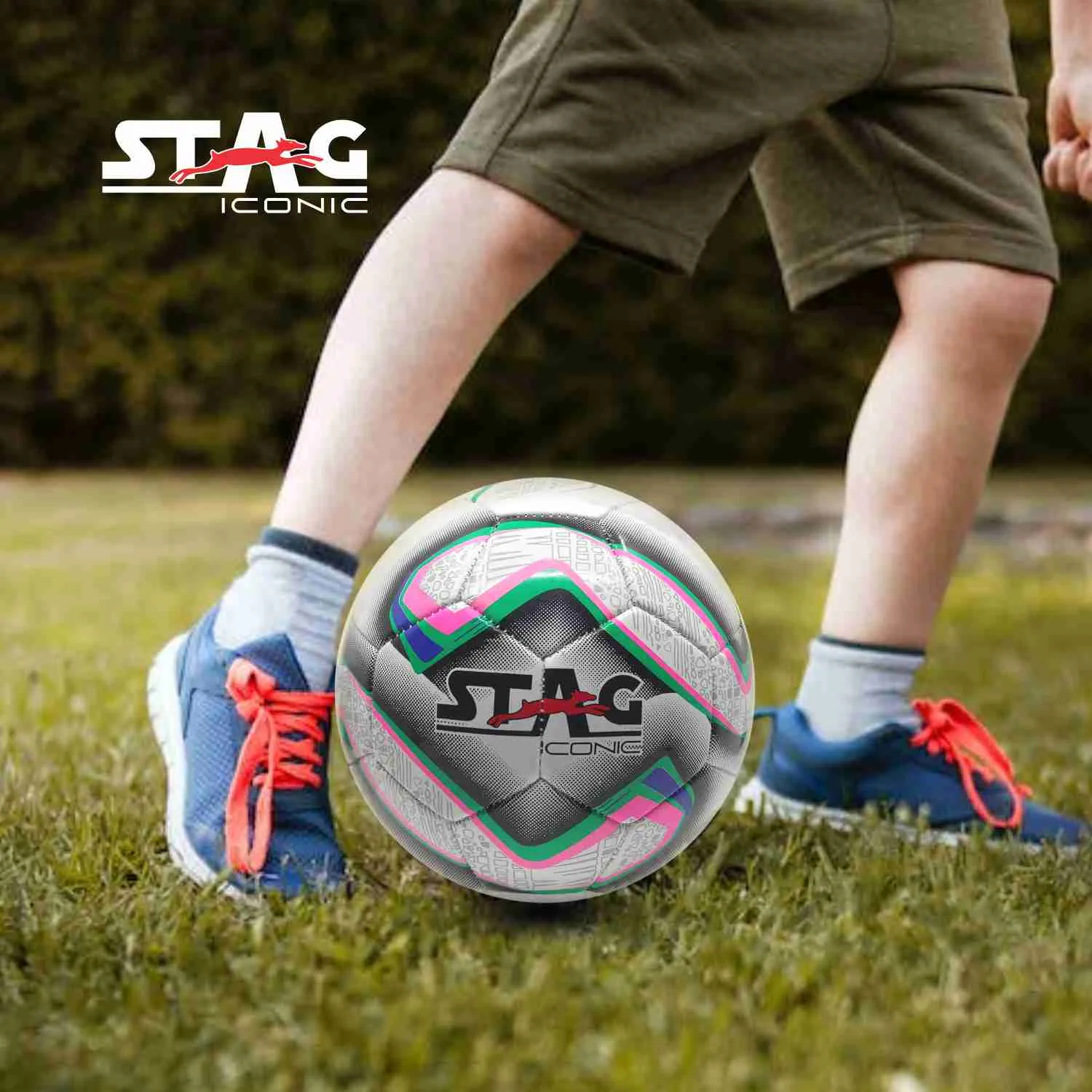 Stag Iconic Striker Fußball Größe 5, PVC